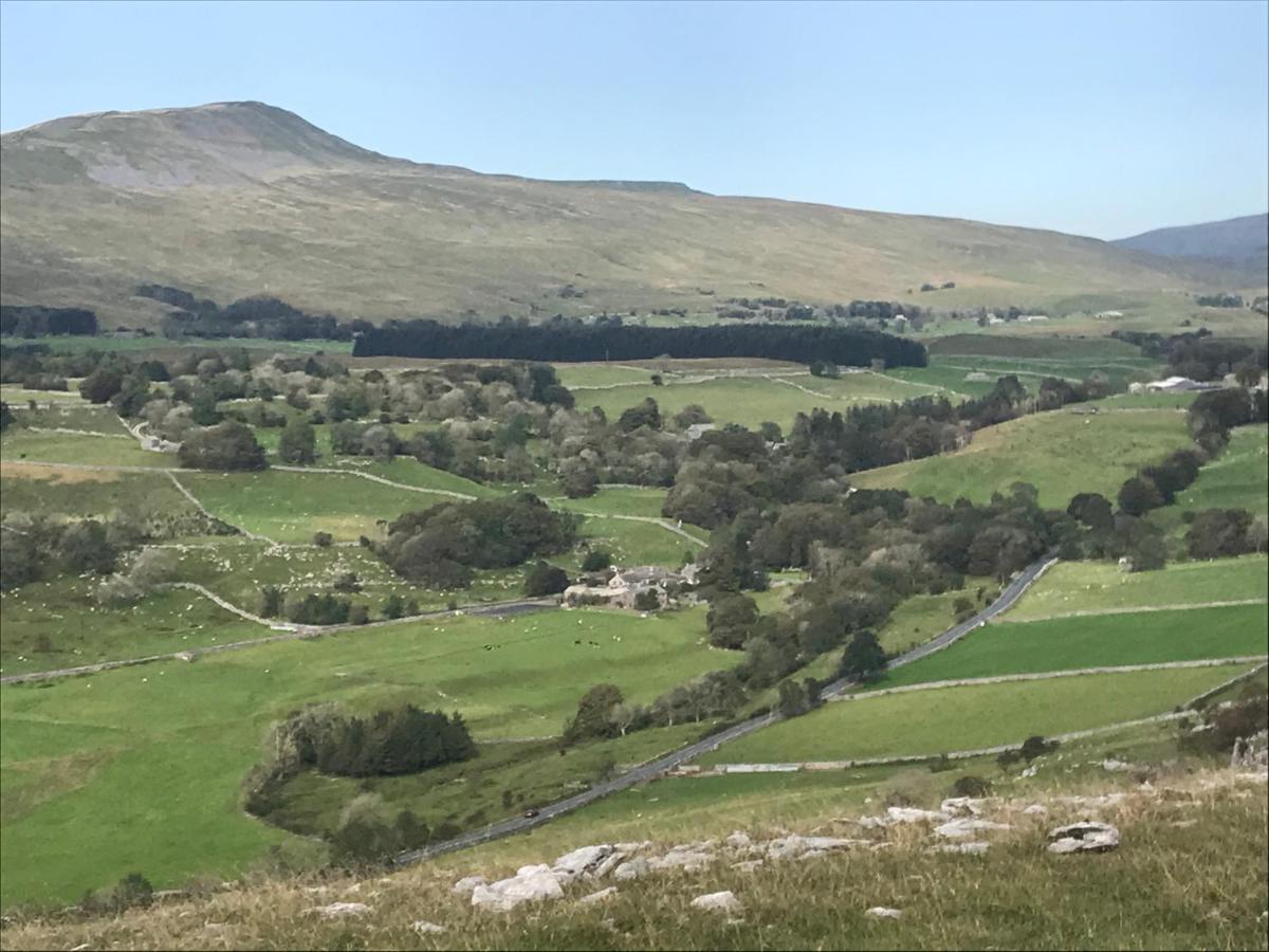 Old School House - Yorkshire Three Peaks Challenge Weathercote Ngoại thất bức ảnh